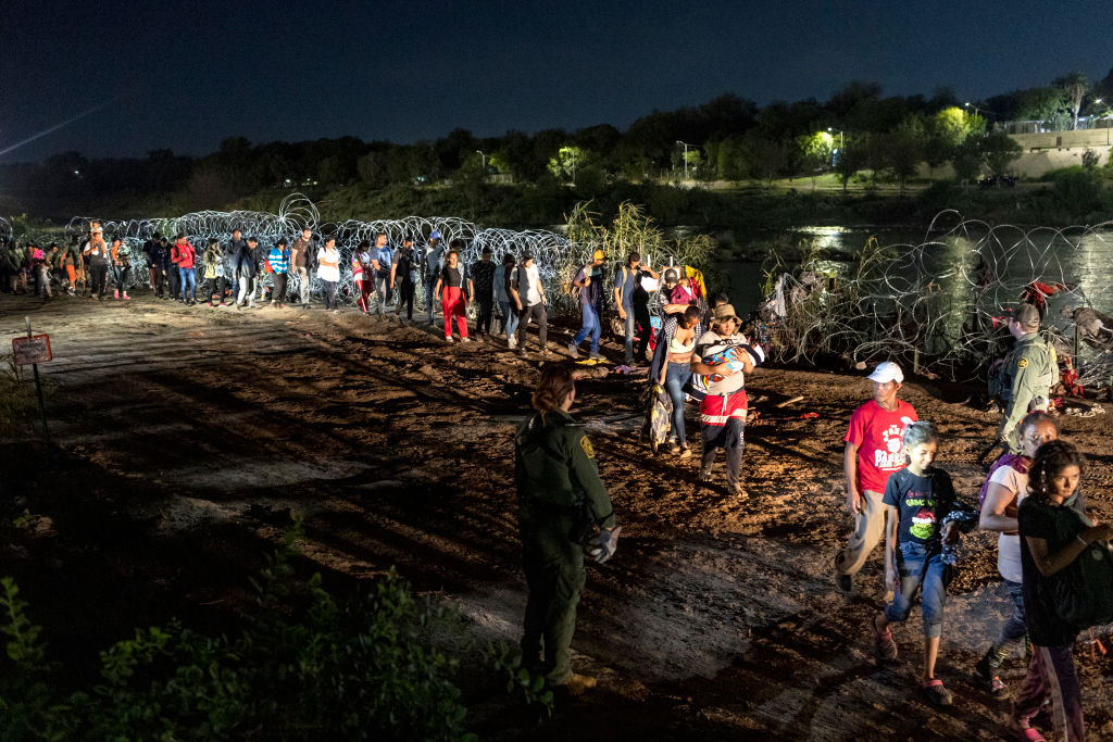 Surge In Migration Overwhelms Texas Border City Of Eagle Pass