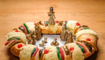Epiphany cake, kings cake, or rosca de reyes